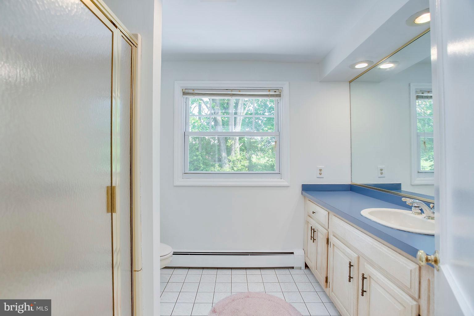 13301 Bottom Road Hydes, MD 21082 - Photo 36 of 62 Second floor full bathroom