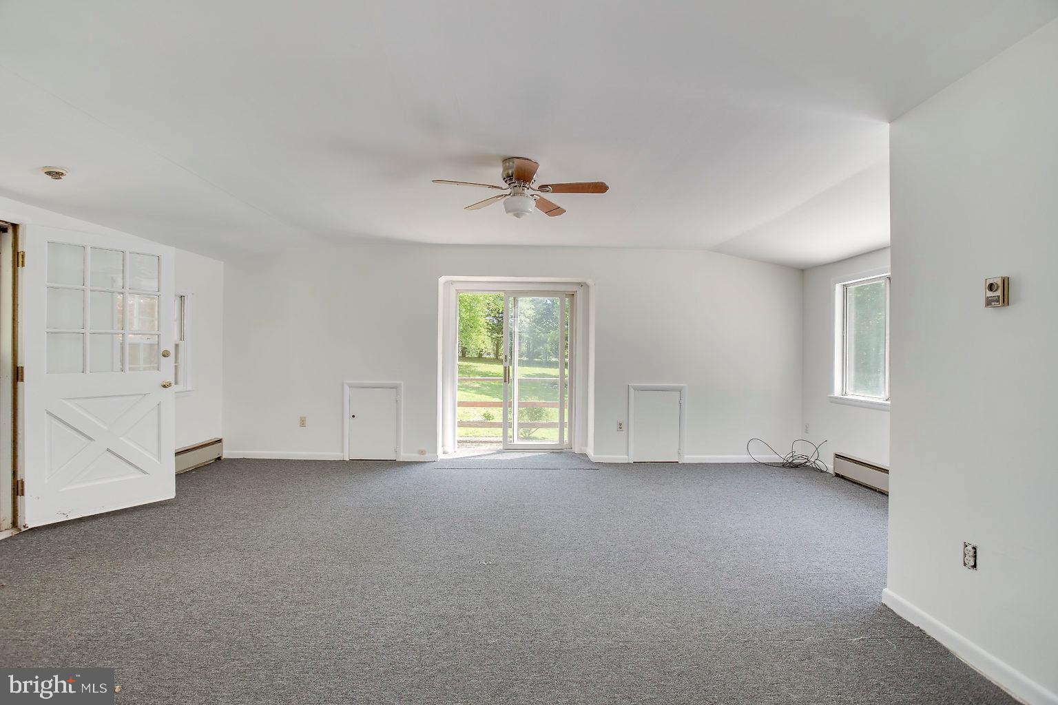 13301 Bottom Road Hydes, MD 21082 - Photo 47 of 62 Lots of natural light