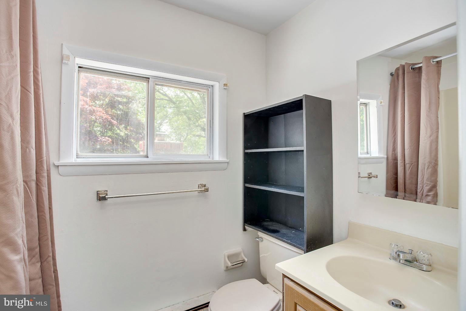 13301 Bottom Road Hydes, MD 21082 - Photo 48 of 62 Has its own full bathroom