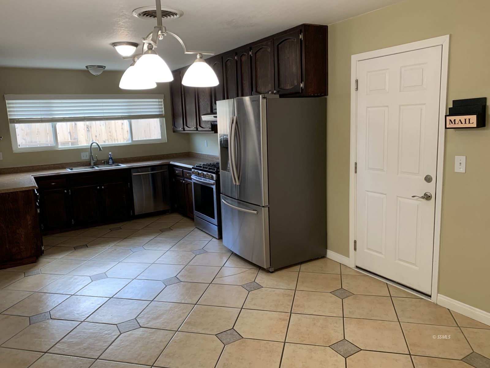1528 South McCall Street Ridgecrest, CA 93555 - Photo 6 of 23