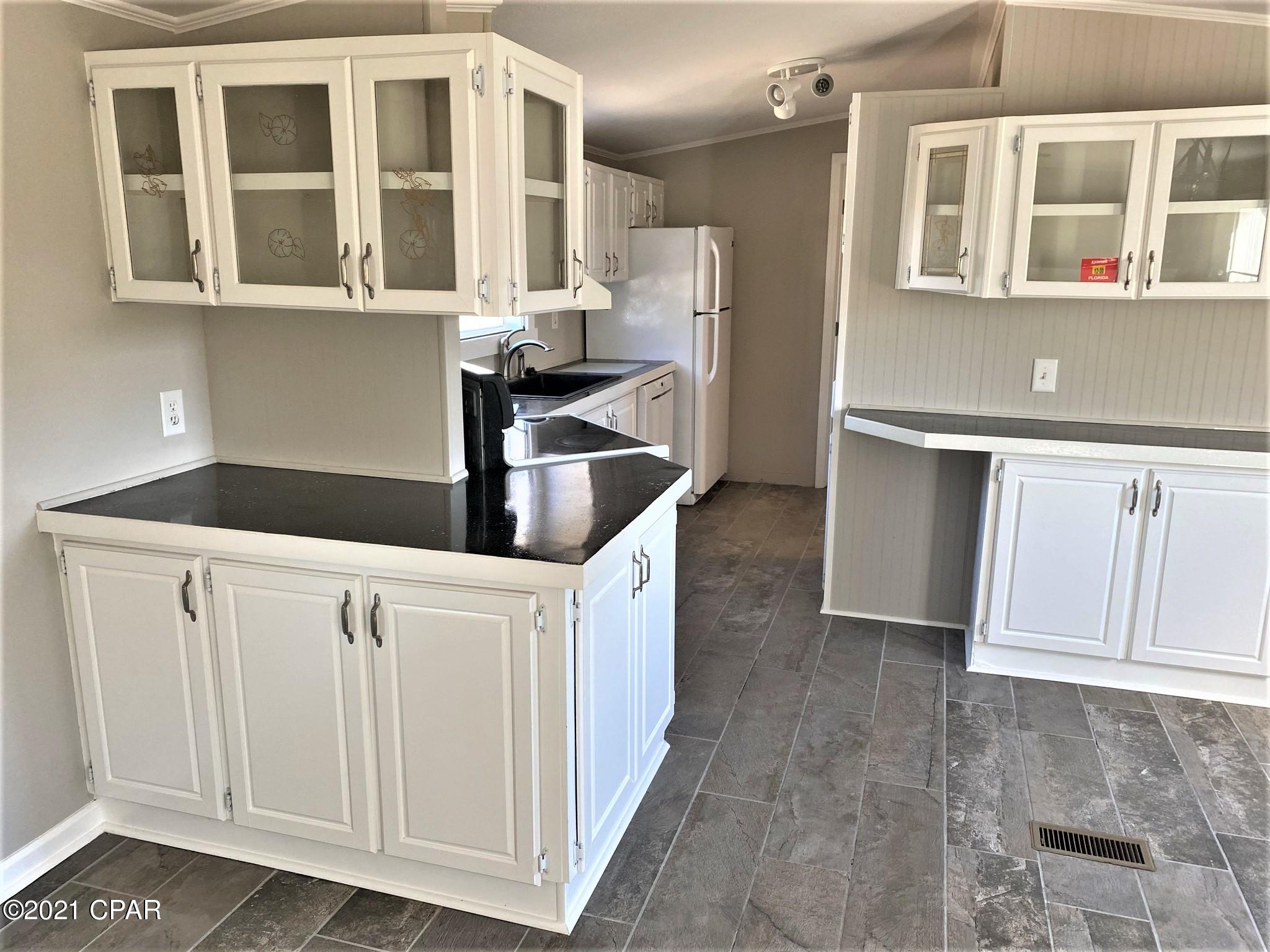 2497 Sandridge Church Road Grand Ridge, FL 32442 - Photo 4 of 28 Gallery Image 4