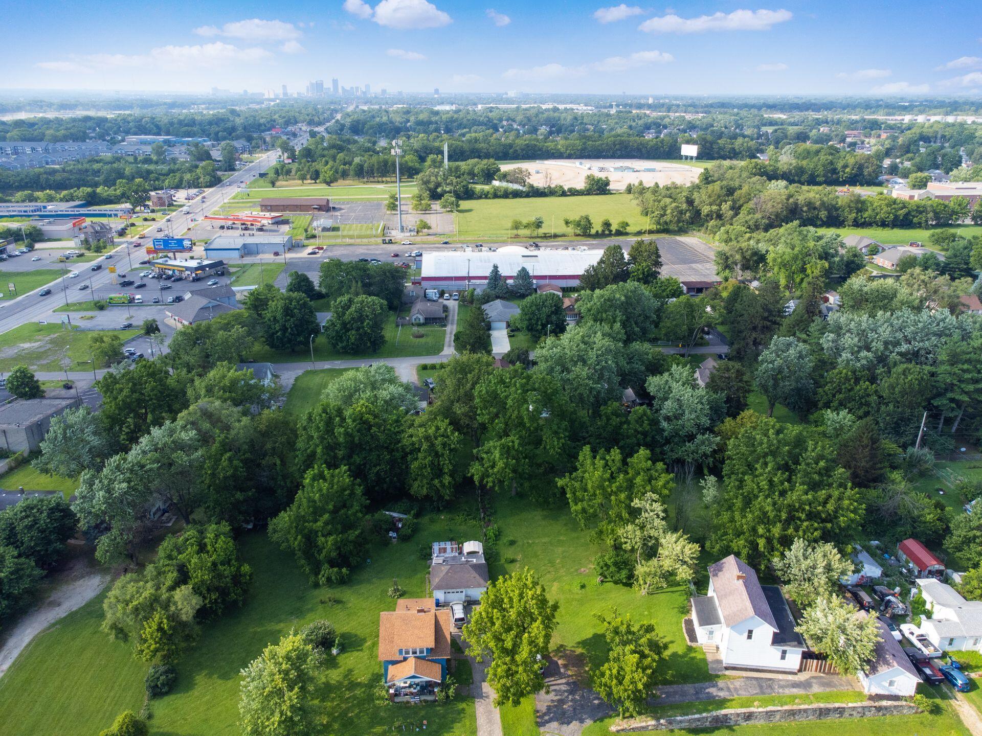 100 Colton Road Columbus, OH 43207 - Photo 36 of 40 040_dfb0b0ddab9_DJI_0005-Edit