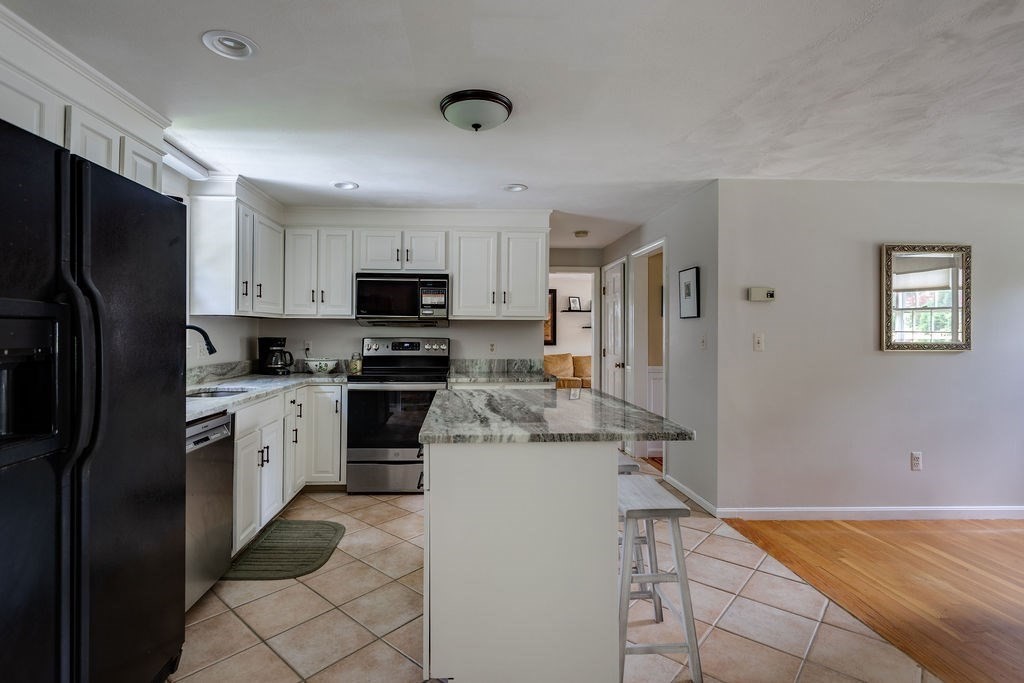 16 Concord Road Shrewsbury, MA 01545 - Photo 12 of 38 Gallery Image 12