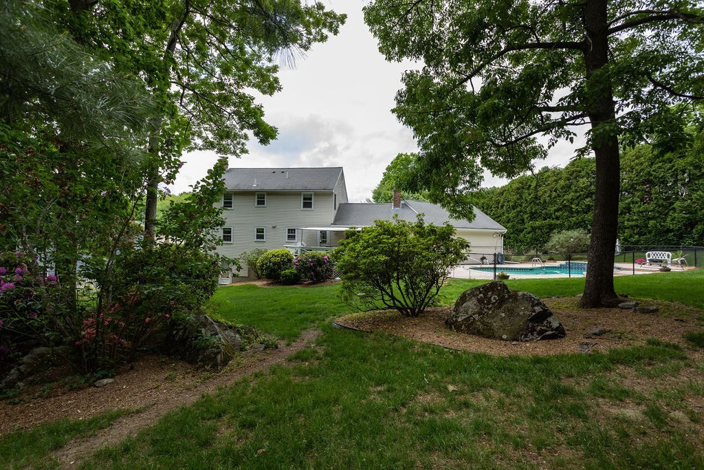 16 Concord Road Shrewsbury, MA 01545 - Photo 6 of 38 Gallery Image 6