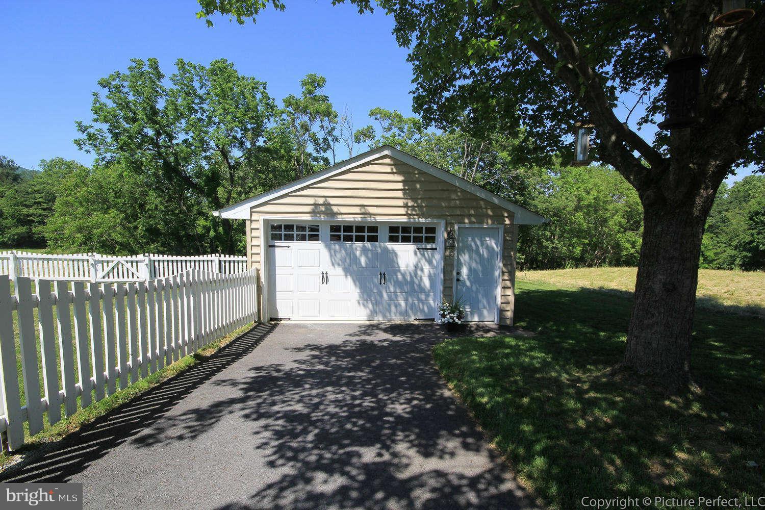 9033 Bethel Road Frederick, MD 21702 - Photo 27 of 30 2 Car Garage
