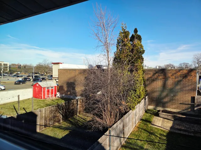 $2,750 | 828 Lavergne Avenue, Wilmette, IL 60091