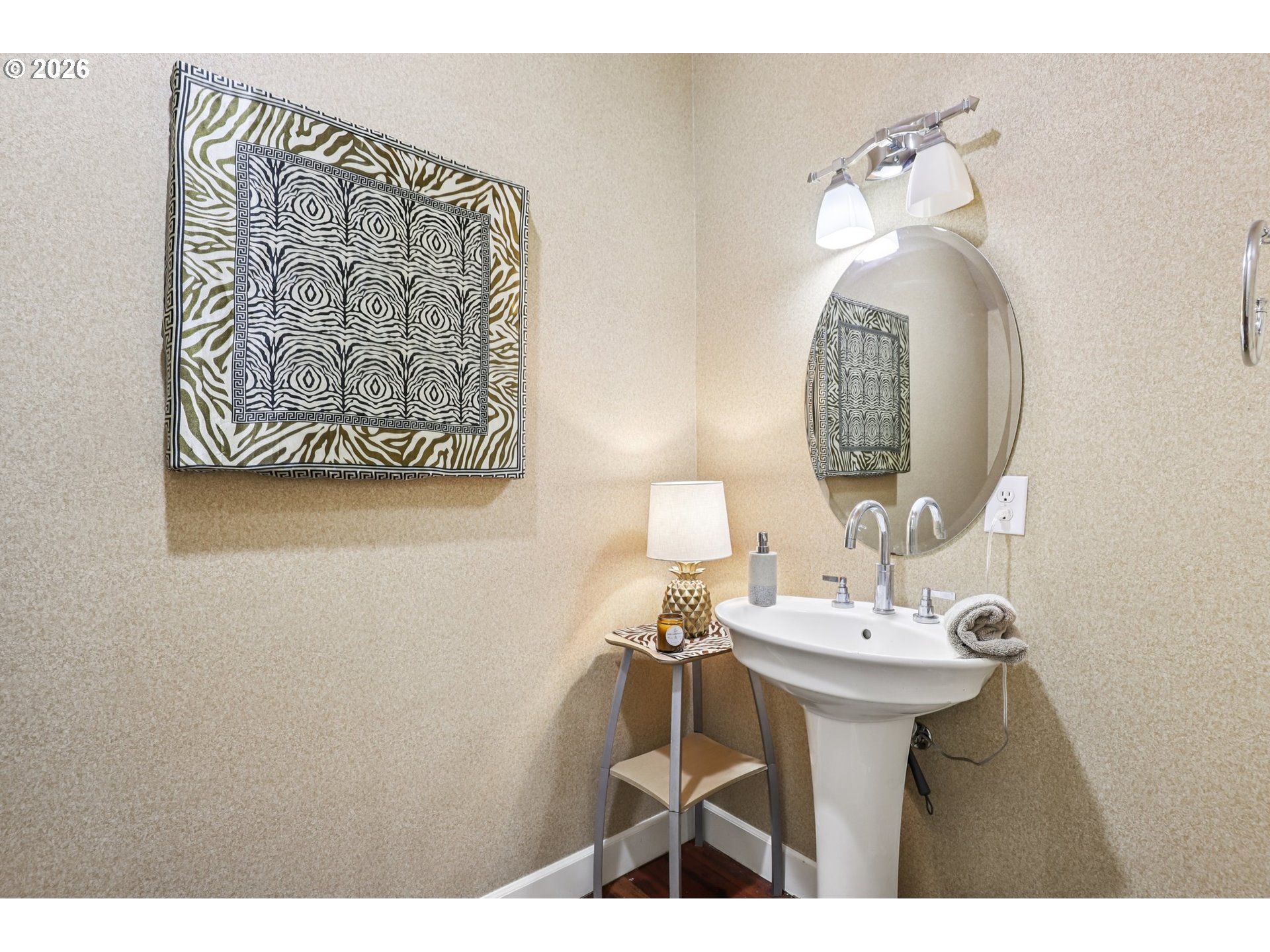 7812 Northwest Quinault Street Camas, WA 98607 - Photo 20 of 48 a bathroom with a sink and a mirror