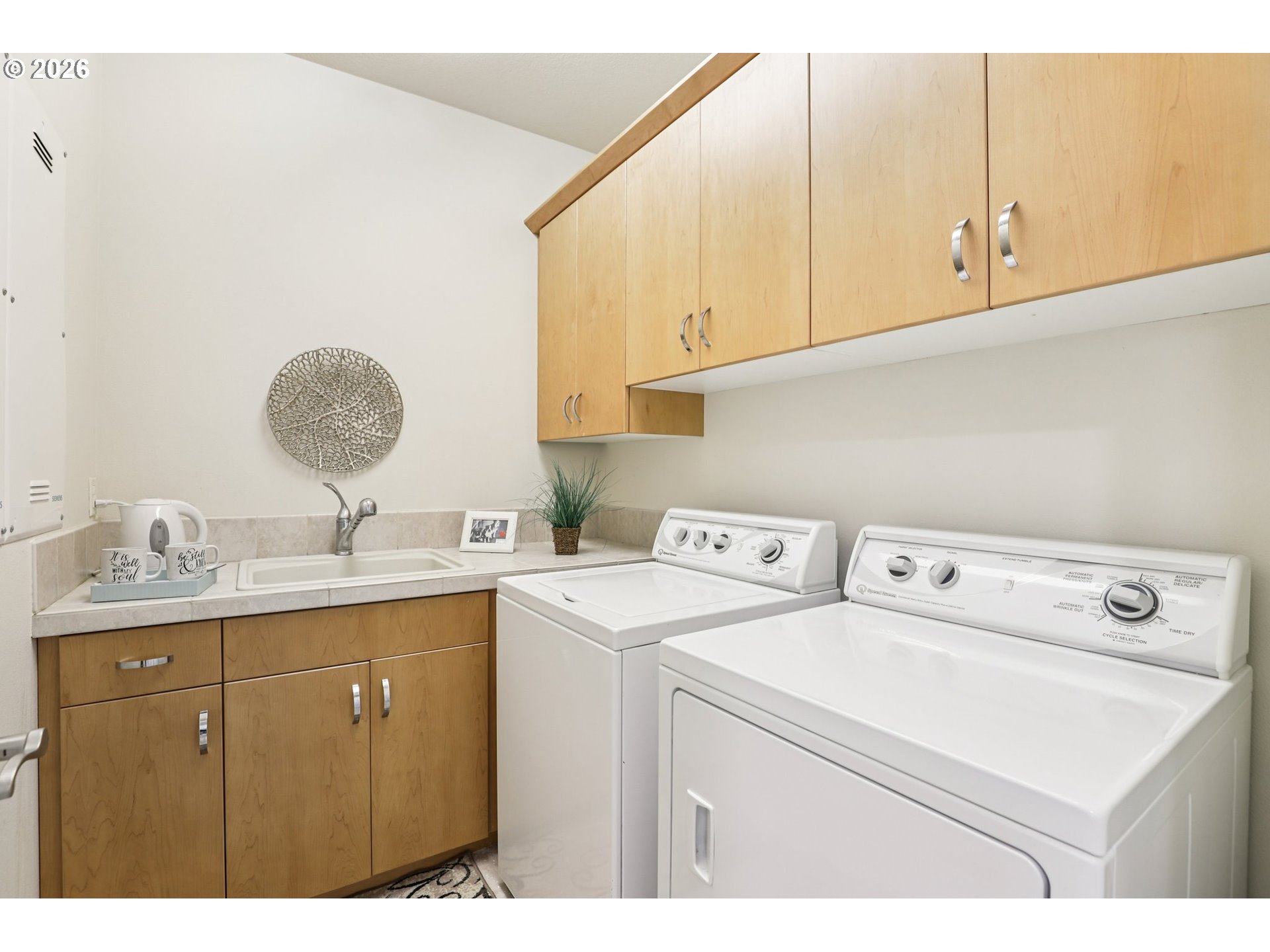 7812 Northwest Quinault Street Camas, WA 98607 - Photo 30 of 48 a utility room with dryer and washer