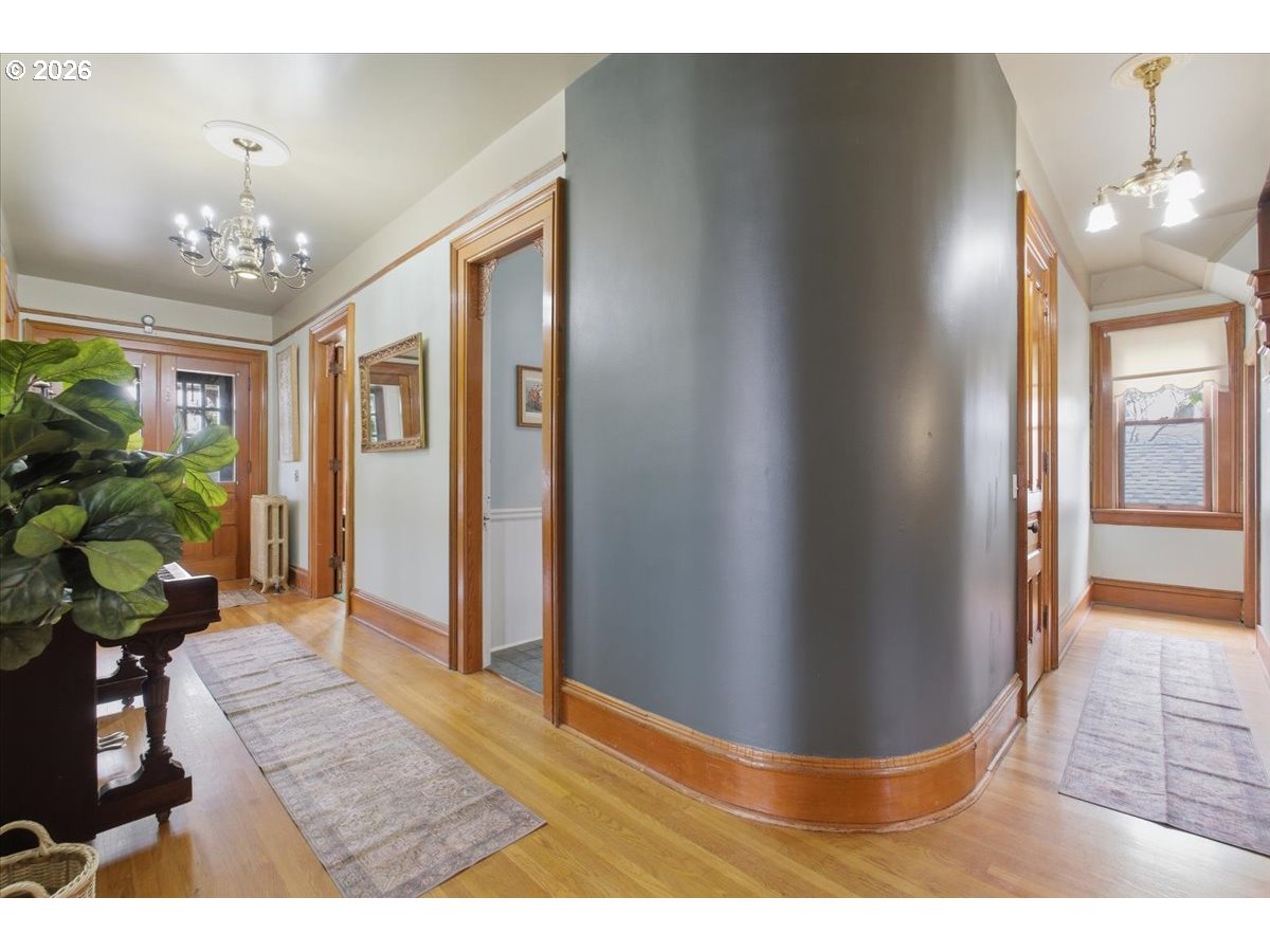 1121 Main Street Dallas, OR 97338 - Photo 22 of 48 a view interior of the house