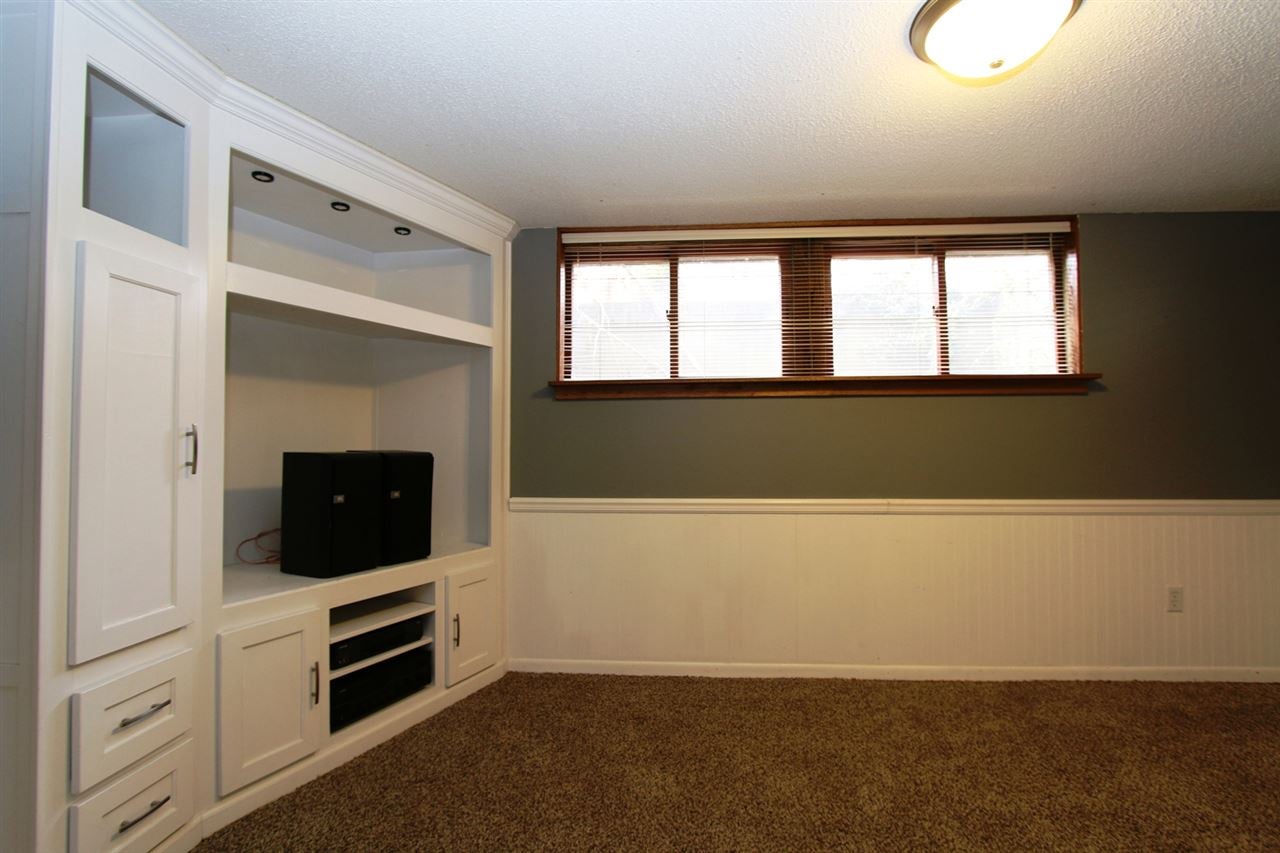 1408 Prairie Du Chien Road Iowa City, IA 52245 - Photo 4 of 21 Gallery Image 4