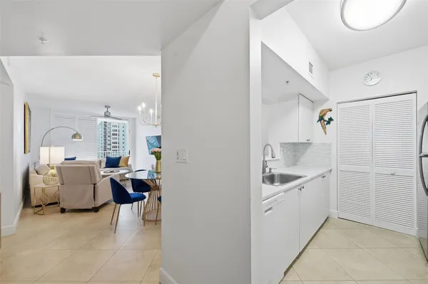 $510,000 | 3020 Northeast 32nd Avenue, Unit 1103, Fort Lauderdale, FL 33308