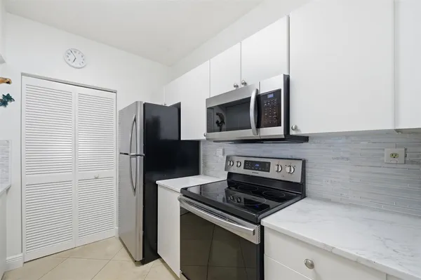 $510,000 | 3020 Northeast 32nd Avenue, Unit 1103, Fort Lauderdale, FL 33308