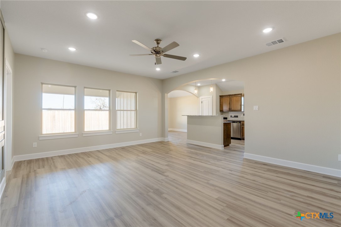 2123 Blackhawk Loop Belton, TX 76513 - Photo 5 of 31