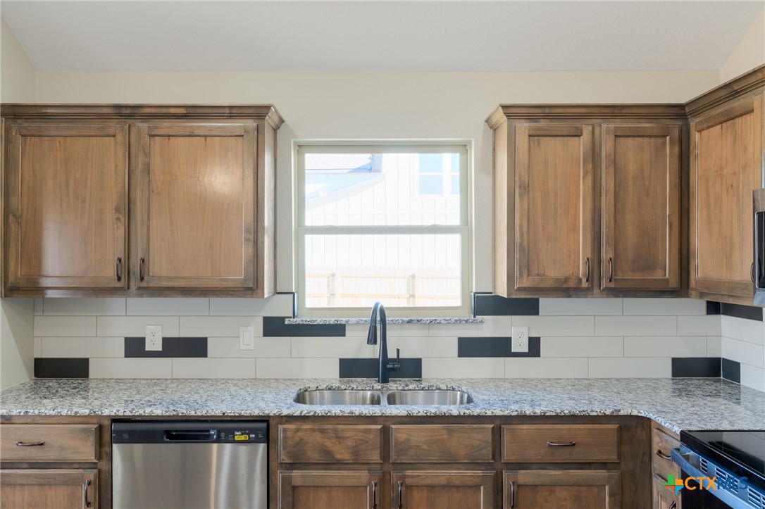 2123 Blackhawk Loop Belton, TX 76513 - Photo 9 of 31