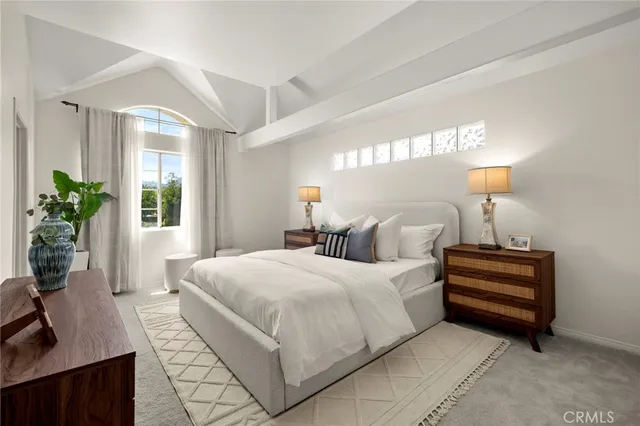 $6,400 | 12919 Bloomfield Street, Studio City, CA 91604