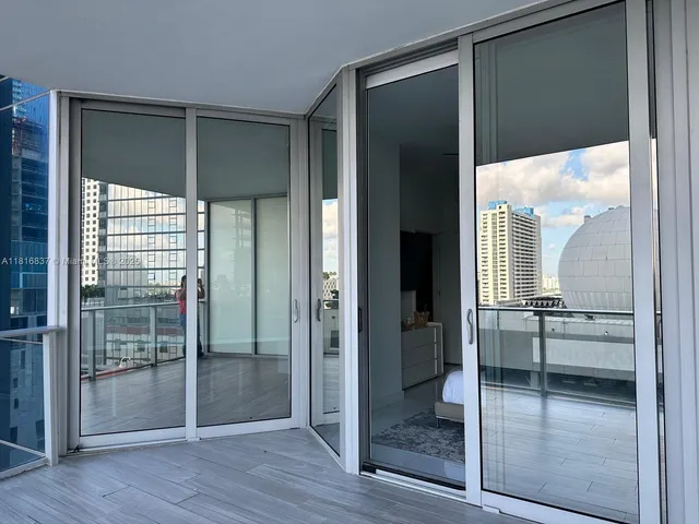 $6,950 | 851 Northeast 1st Avenue, Unit 1108, Miami, FL 33132