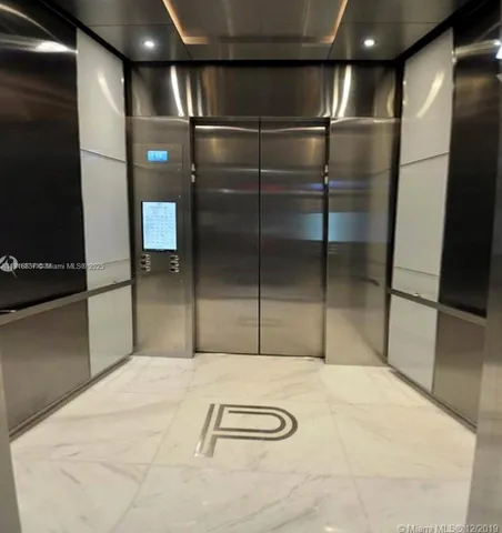 $6,950 | 851 Northeast 1st Avenue, Unit 1108, Miami, FL 33132