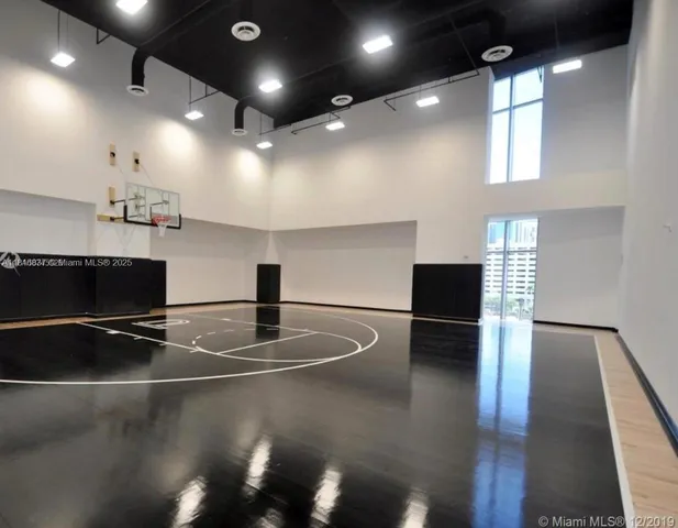 $6,950 | 851 Northeast 1st Avenue, Unit 1108, Miami, FL 33132