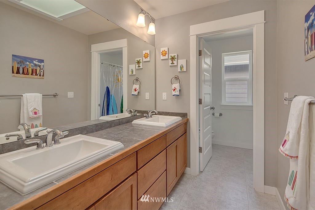 22225 38th Avenue Southeast Bothell, WA 98021 - Photo 15 of 19