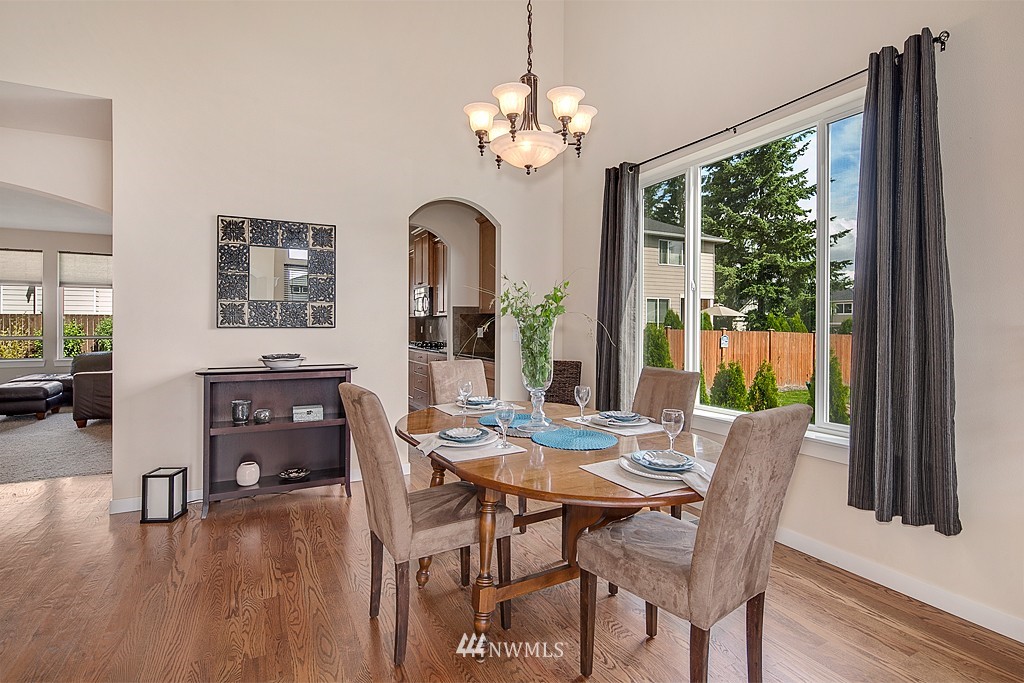 22225 38th Avenue Southeast Bothell, WA 98021 - Photo 4 of 19