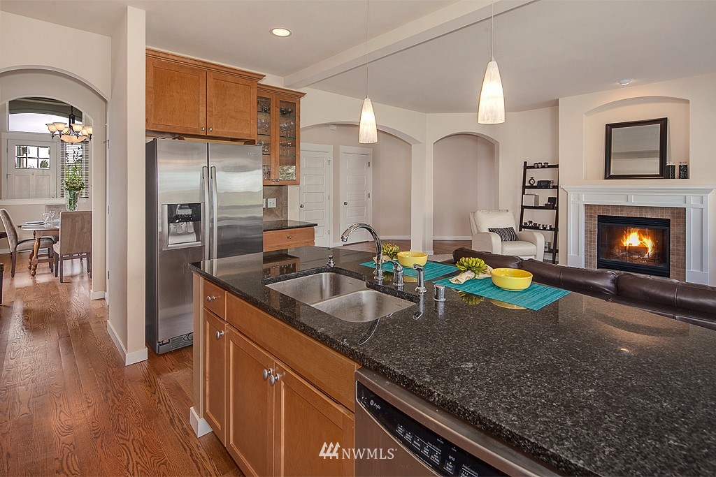 22225 38th Avenue Southeast Bothell, WA 98021 - Photo 6 of 19