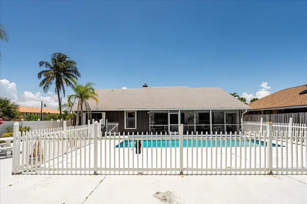 $6,800 | 901 Sandy Oaks Drive, Jupiter, FL 33477