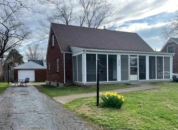 $249,900 | 530 Chippewa Drive, Jeffersonville, IN 47130
