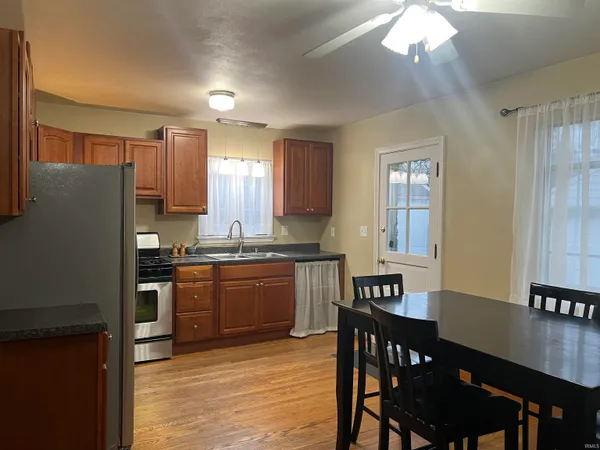 $249,900 | 530 Chippewa Drive, Jeffersonville, IN 47130