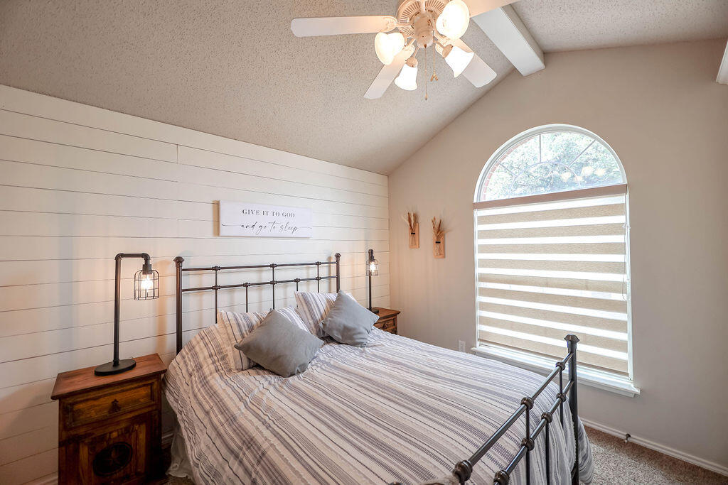 6540 87th Street Lubbock, TX 79424 - Photo 7 of 34 6540_87THST_BYFORD-4