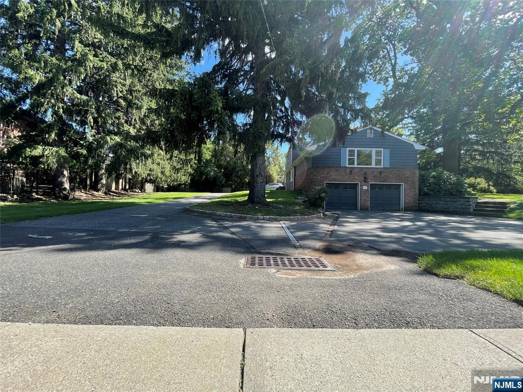 481 Piermont Road Closter, NJ 07624 - Photo 40 of 48 Gallery Image 40