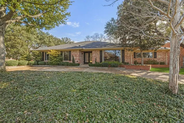 $679,000 | 7514 Westbend Drive, Dallas, TX 75231