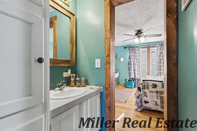 $284,900 | 5580 Osborne Road, Delton, MI 49046