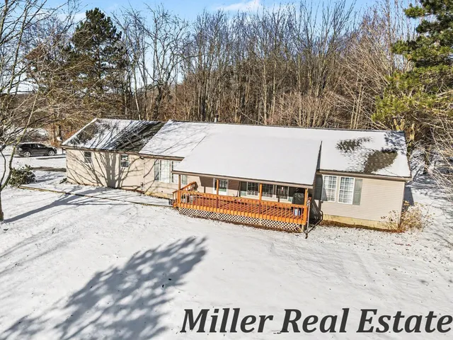 $284,900 | 5580 Osborne Road, Delton, MI 49046