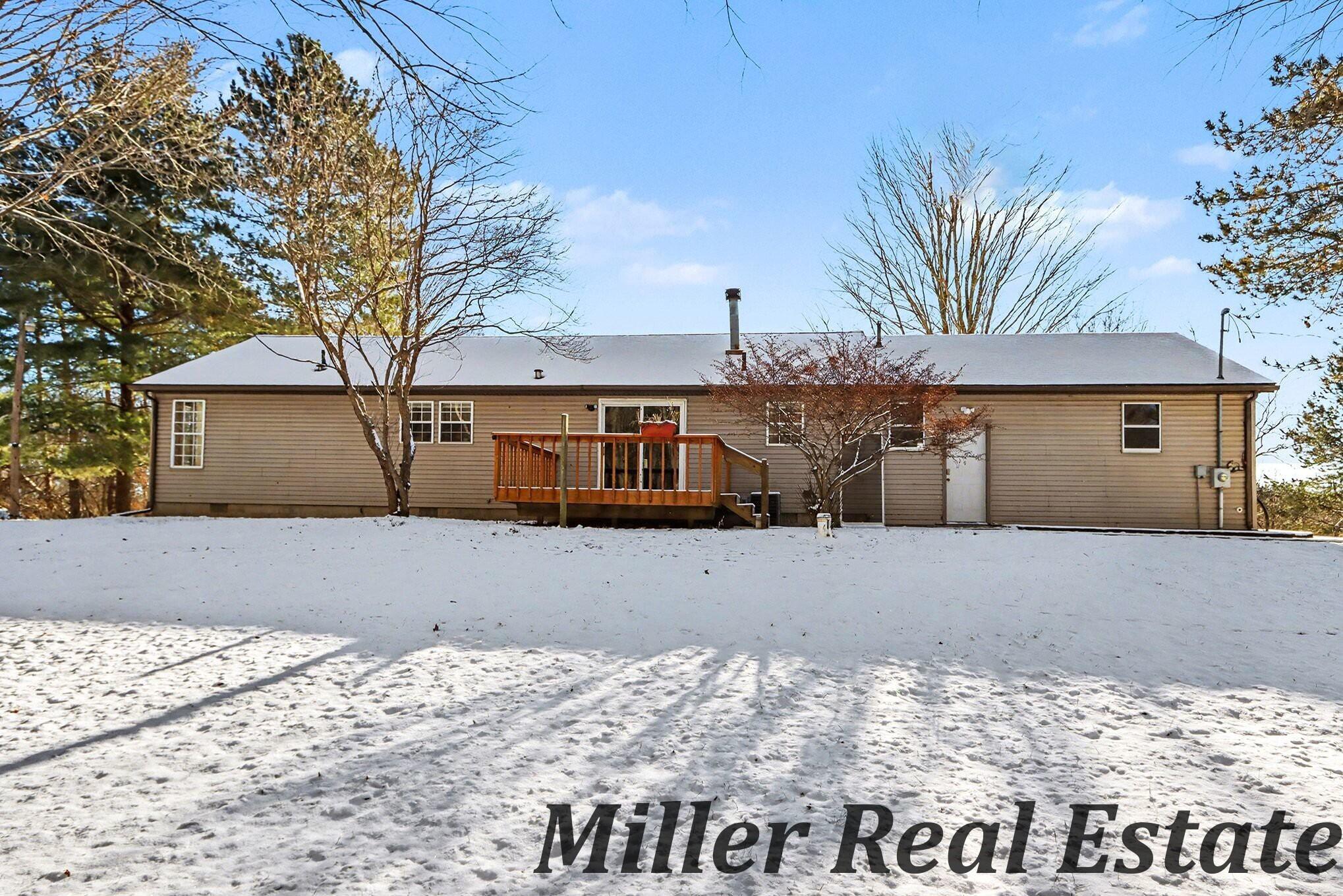 5580 Osborne Road Delton, MI 49046 - Photo 4 of 22 015_file_9296