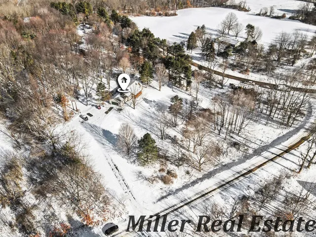 $284,900 | 5580 Osborne Road, Delton, MI 49046