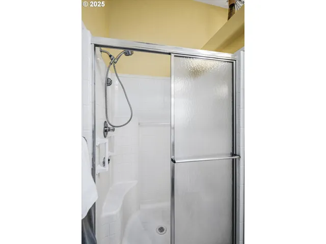 $319,000 | 3220 Crescent Avenue, Unit 34, Eugene, OR 97408