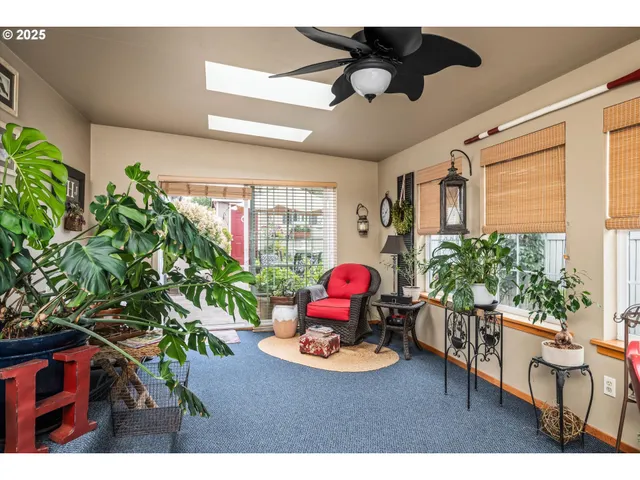 $319,000 | 3220 Crescent Avenue, Unit 34, Eugene, OR 97408