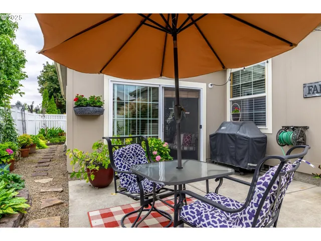 $319,000 | 3220 Crescent Avenue, Unit 34, Eugene, OR 97408