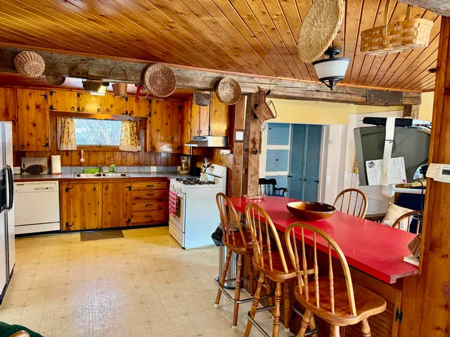 $274,000 | 1397 Highway 12, Elmore, VT 05680