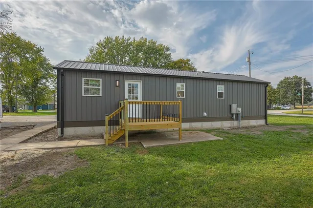 $139,900 | 109 North Creason Street, Orrick, MO 64077