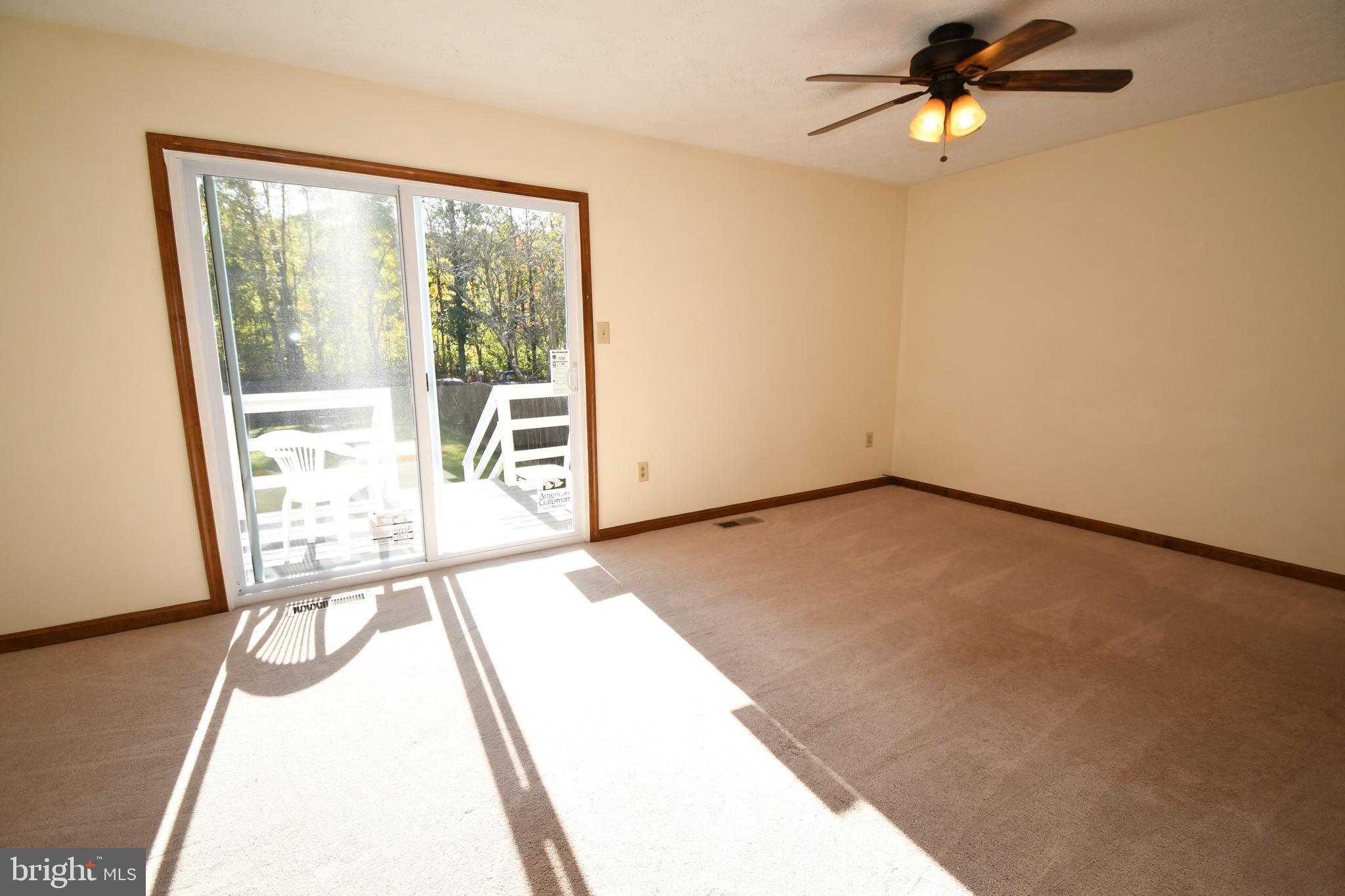 180 Farm Road Aberdeen, MD 21001 - Photo 9 of 29 Family Room