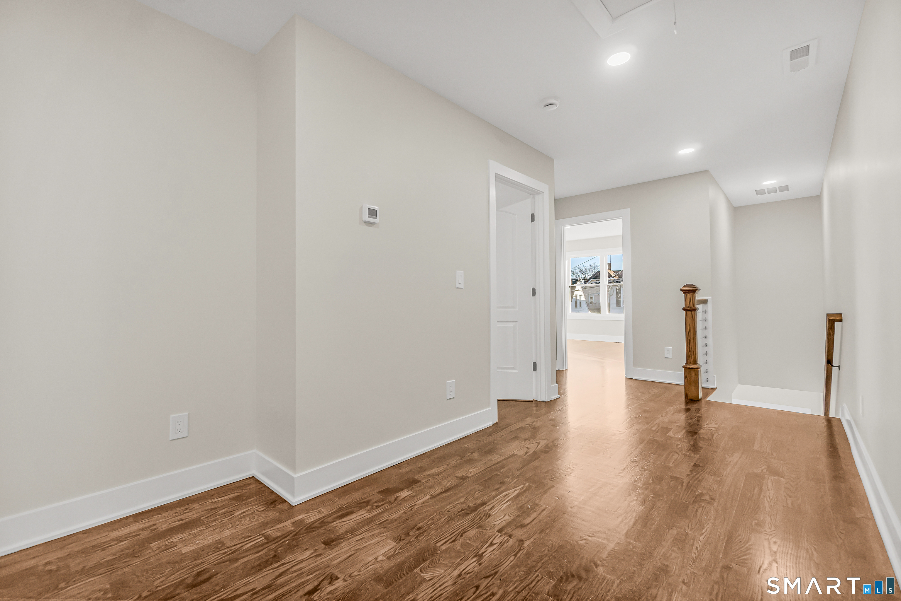 92 Lincoln Avenue Bridgeport, CT 06606 - Photo 15 of 32