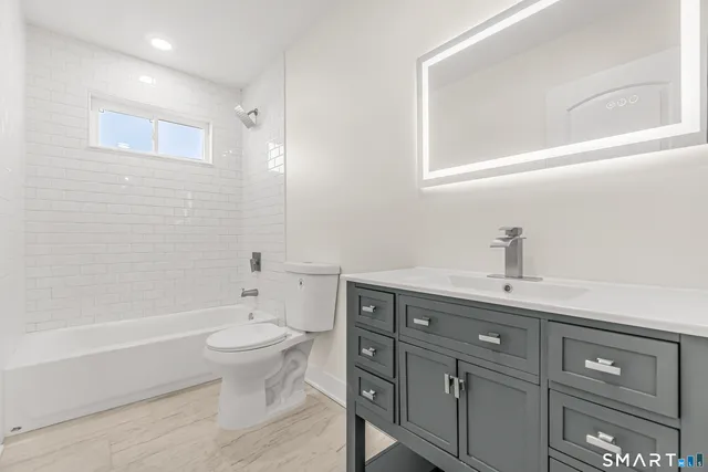 $429,900 | 92 Lincoln Avenue, Bridgeport, CT 06606