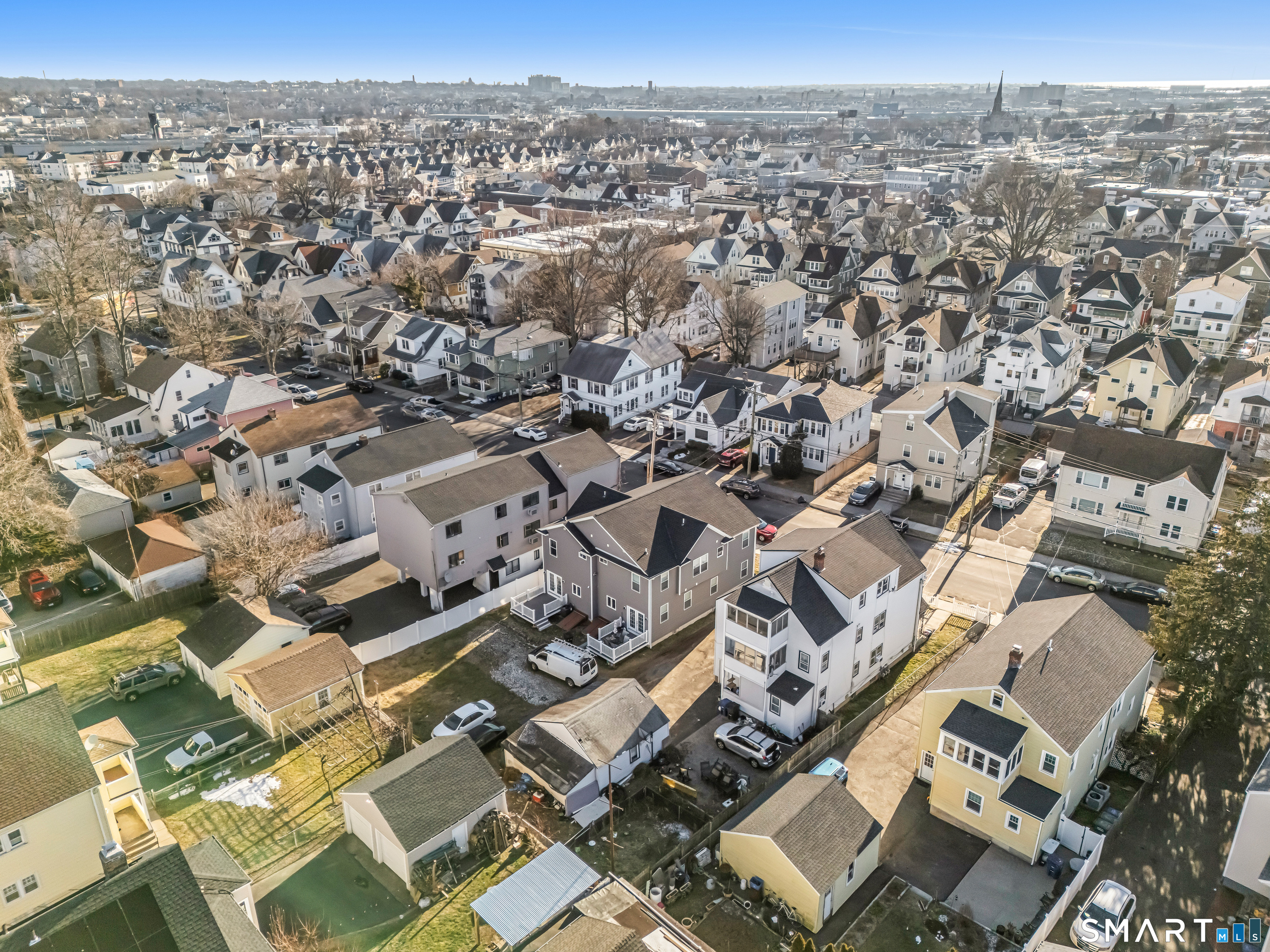 92 Lincoln Avenue Bridgeport, CT 06606 - Photo 29 of 32