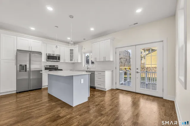 $429,900 | 92 Lincoln Avenue, Bridgeport, CT 06606