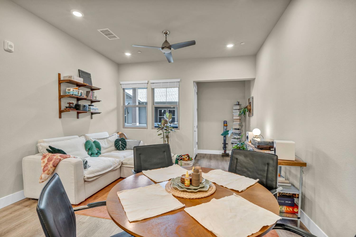 1661 Spring Street, Unit 421 Davis, CA 95616 - Photo 10 of 38