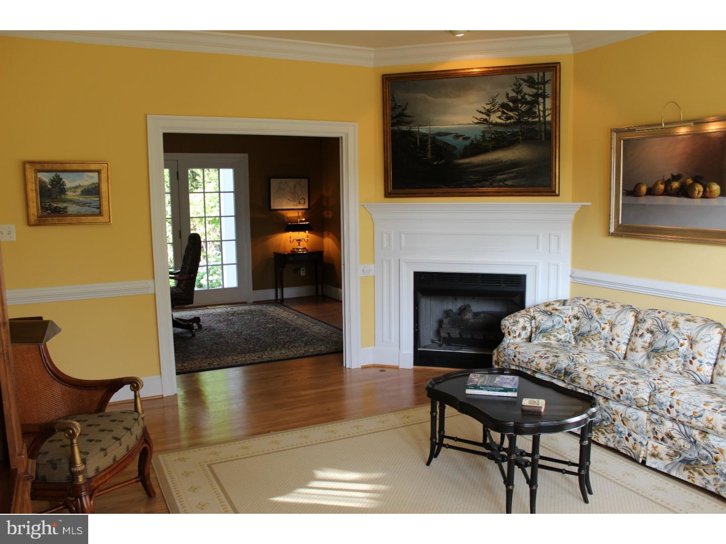 16 Leeds Road Moorestown, NJ 08057 - Photo 9 of 25 Living Room