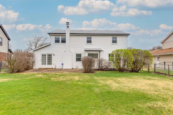 $575,000 | 609 Thames Drive, Schaumburg, IL 60193