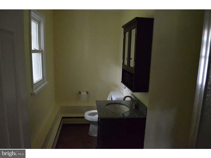 93 Richardson Road Robbinsville, NJ 08691 - Photo 11 of 23 Bathroom