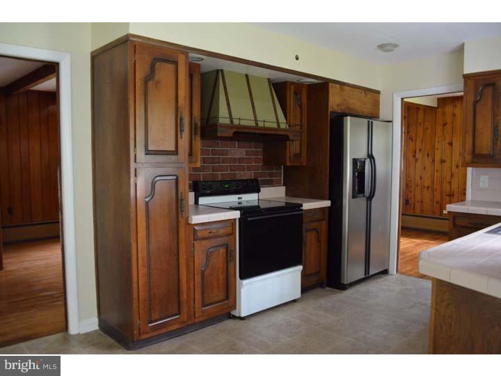93 Richardson Road Robbinsville, NJ 08691 - Photo 8 of 23 Kitchen